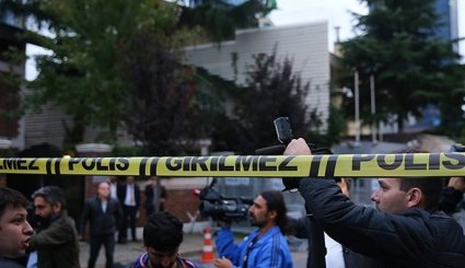 تصاویر بازدید پلیس ترکیه از کنسولگری عربستان
