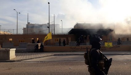 تصاویری از سفارت آمریکا پس از خروج تحصن کنندگان عراقی از اطراف آن