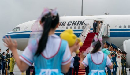 شاهد/الطائرة الصينية الخاصة التي نقلت الرئيس السوري الى خانجو 