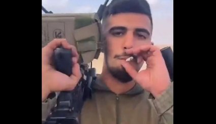 فيديو استفزازي لجنود إسرائيليين يدخنون السجائر ويتوعدون حماس