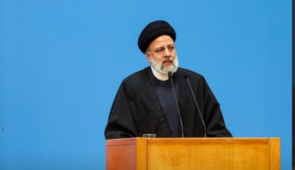 الرئيس الايراني: لا يمكن فرض الحظر على إيران