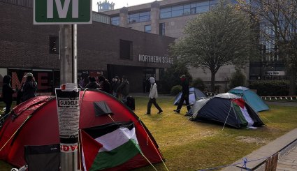 شاهد.. 6 جامعات بريطانية تنضم للحراك الطلابي الداعم لفلسطين
