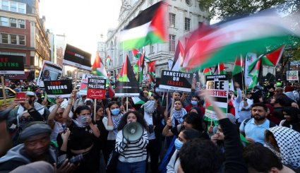 مظاهرات حاشدة أمام البرلمان البريطاني تأييدا للفلسطينيين بذكرى النكبة 