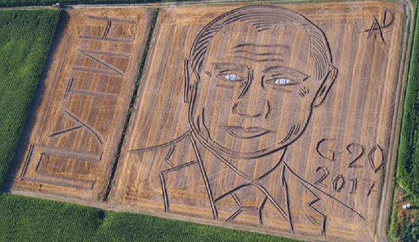 عکس بزرگ پوتین در مزرعۀ ایتالیایی!