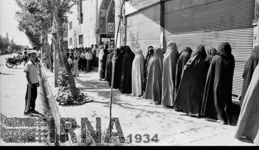 دوم مرداد 1360 - دومین دوره انتخابات ریاست جمهوری ایران/ تصاویر