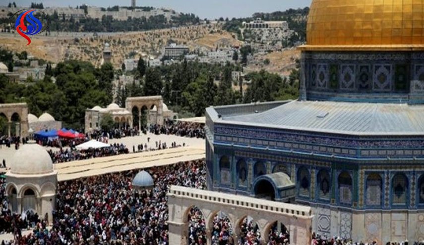 نمازگزاران فلسطینی به مسجد الاقصی بازمی‌گردند
