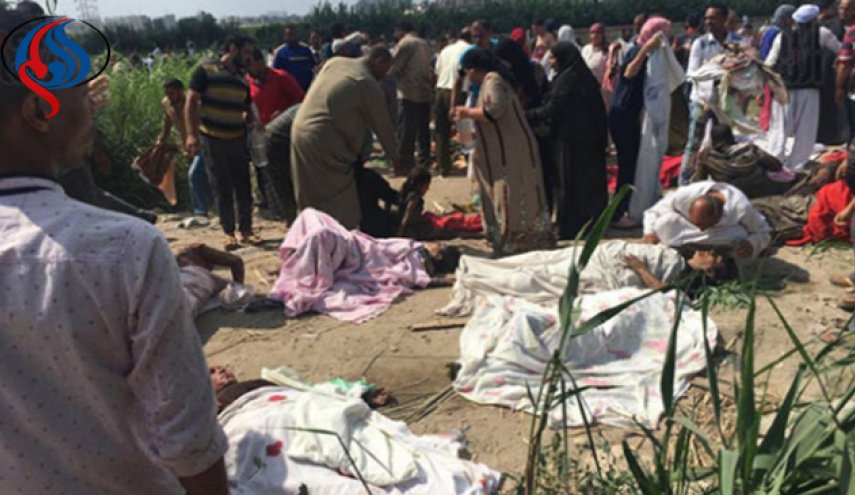 تصاویر؛ 29 کشته در برخورد دو قطار مصری