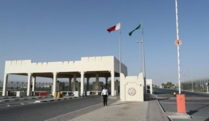 Saudi king orders Qatar border be reopened for hajj pilgrims