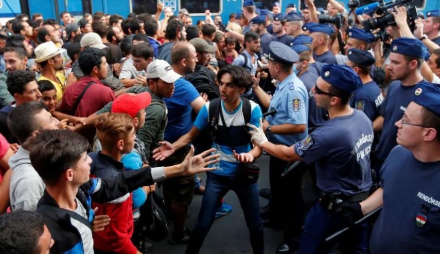 EU court says Eastern states cannot refuse to take refugees

