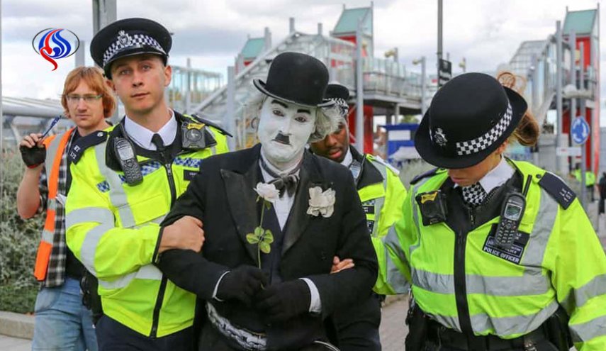 بازداشت بیش از 100 فعال ضد جنگ در لندن/ درخواست توقف فروش سلاح به عربستان