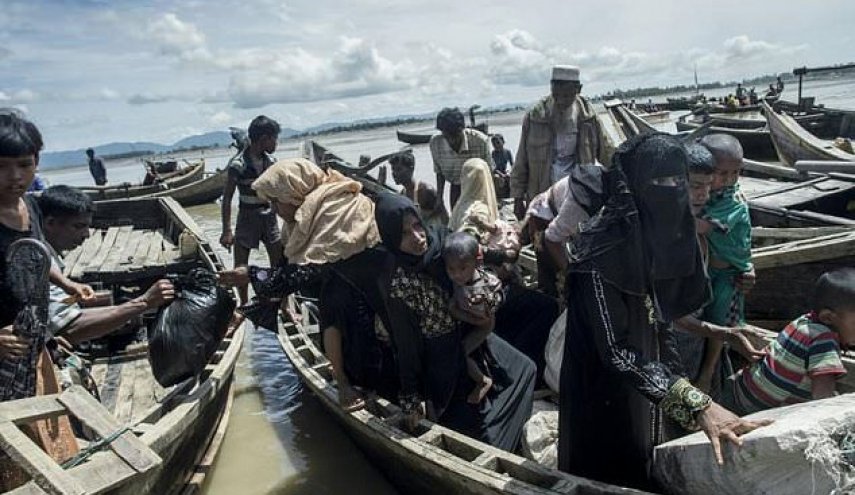 Rohingya forced from Myanmar say army redoubling push to clear villages
