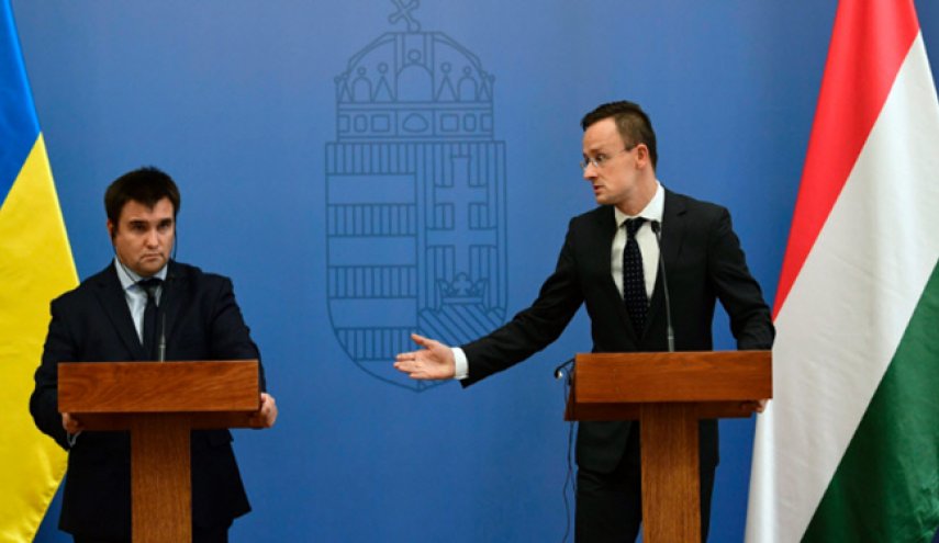 هنغاريا تهدد بإغلاق طريق أوكرانيا إلى الاتحاد الأوروبي