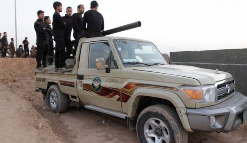 Kurds block Iraqi forces access to Kirkuk's oil fields, airbase

