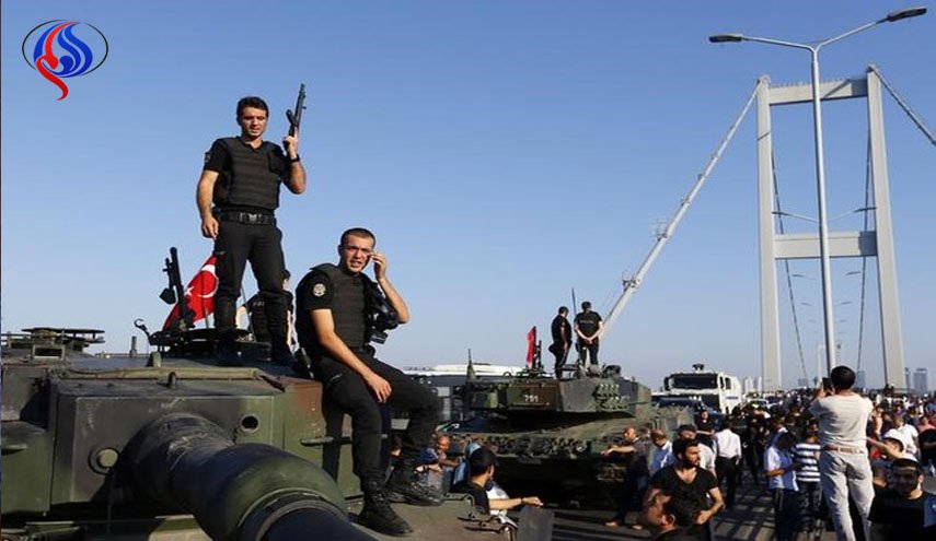 تركيا.. أمر باعتقال 100 من ضباط الشرطة السابقين