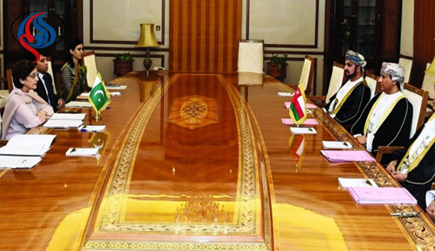 مشاورات سياسية بين السلطنة عمان و باكستان