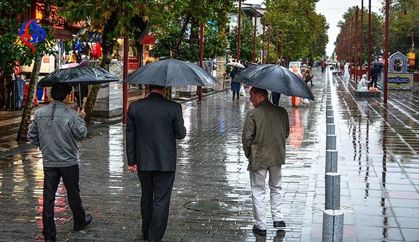 زیر باران باید رفت/ ورود سامانه بارشی به کشور/ کاهش ۵ درجه‌ای دما و وزش باد شدید در تهران
