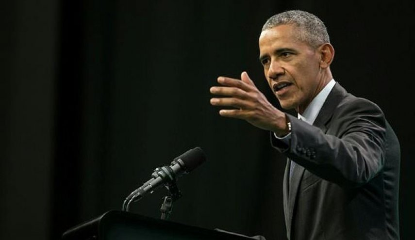 Barack Obama returns to the political arena
