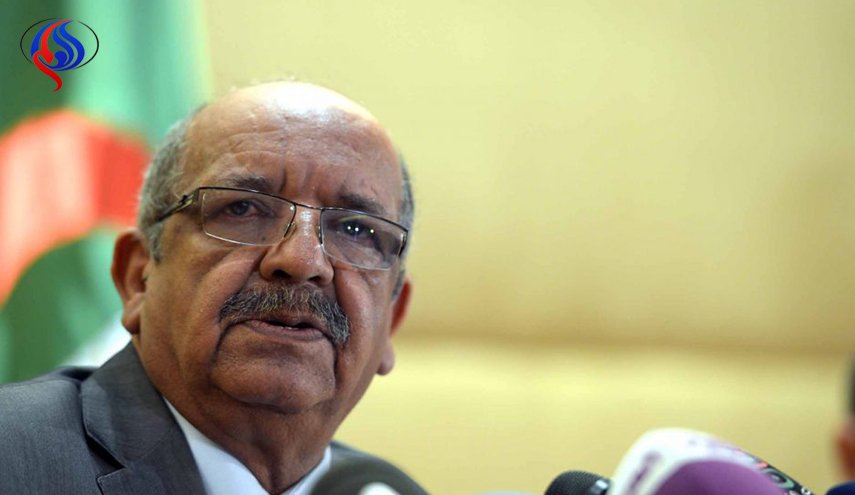 وزير الخارجية الجزائري يتهم المغرب اتهاماً خطيراً