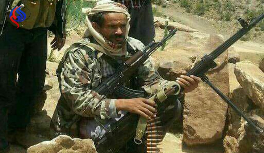 بالصور.. مقتل قياديي مرتزقة السعودية بنيران الجيش اليمني