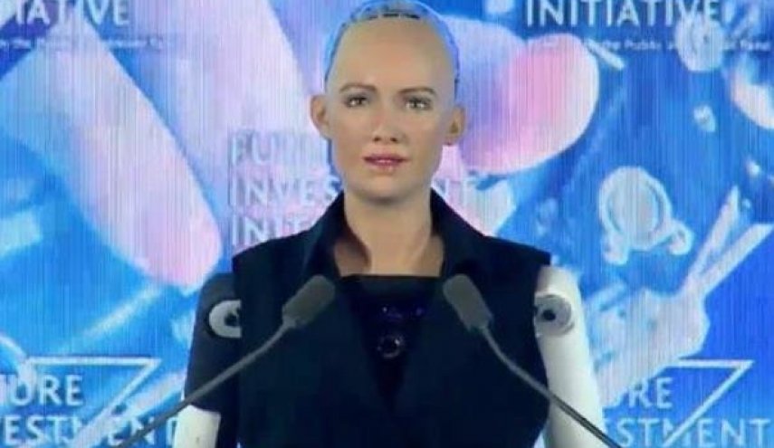 یک ربات زن شهروند عربستان شد!
