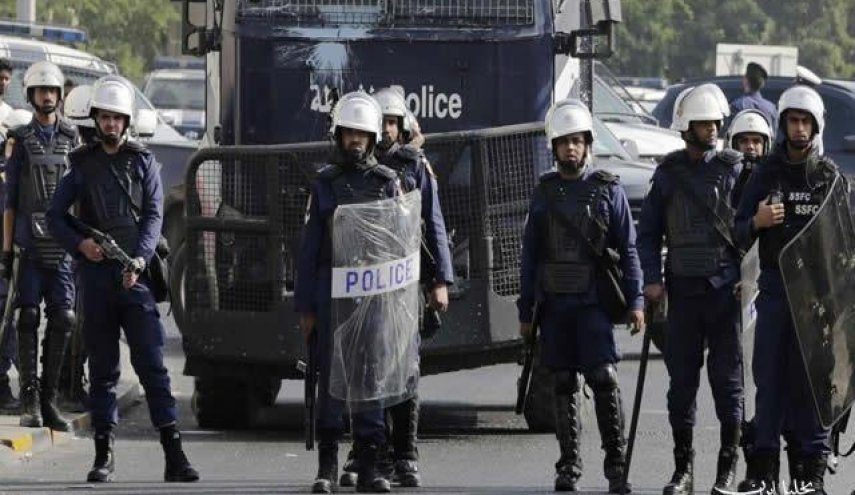 وزارت کشور بحرین از حمله به اتوبوس پلیس این کشور خبر داد