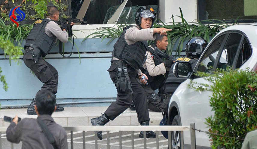 شرطة إندونيسيا تقتل داعشيين في جزيرة شرقية