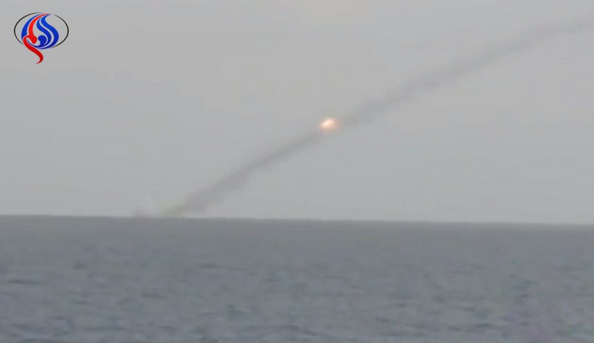 غواصات روسية تقصف مواقع داعش في دير الزور بصواريخ مجنحة