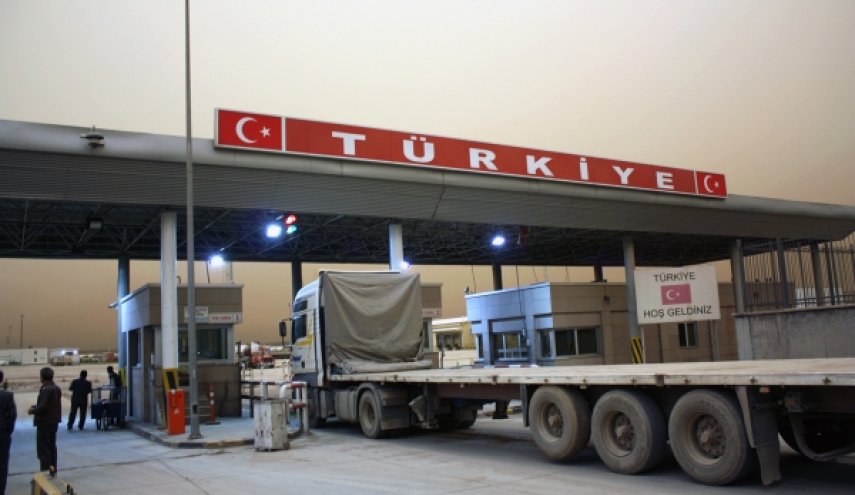 Turkish troops, Kurdish militants clash near Iraqi border, eight killed - sources


