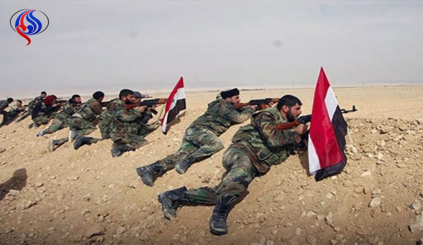 الجيش السوري وحلفاؤه يطوقون البوكمال ويبدأون دخولها