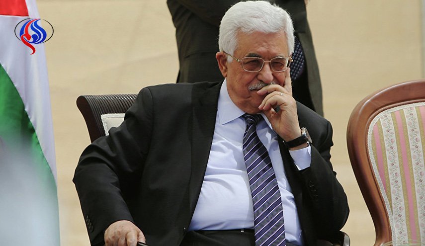 معادلة السعودية: قبول عباس بصفقة القرن أو الاستقالة