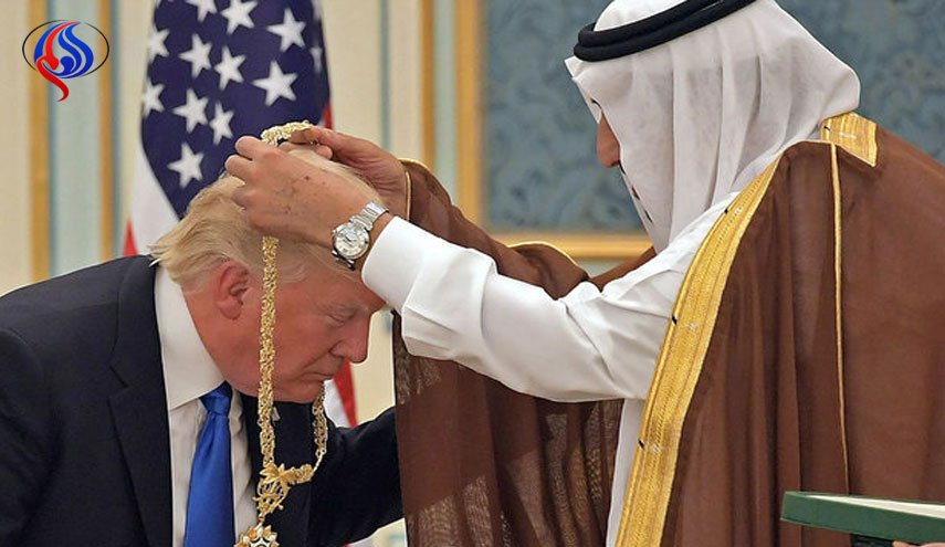 رشوه سنگین سعودی ـ اماراتی در جیب ترامپ چه می کند؟ 