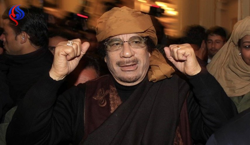 عودة القذافي من شقة بالقاهرة ومخطط لتنصيبه رئيساً