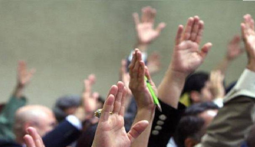 برلمان العراق يصوت على قرار بخصوص رواتب متطوعي الحشد 