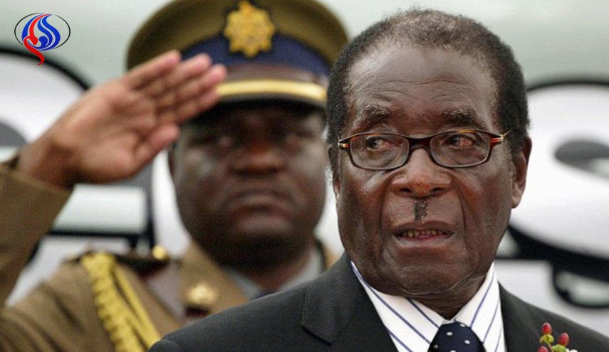 موغابي رفض الاستقالة خلال لقاء مع جنرالات الجيش 