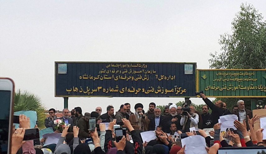 Ayatollah Khamenei visits earthquake-hit Kermanshah

