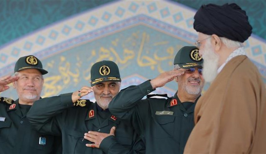 General Soleimani congratulates Ayatollah Khamenei on victory over Isis
