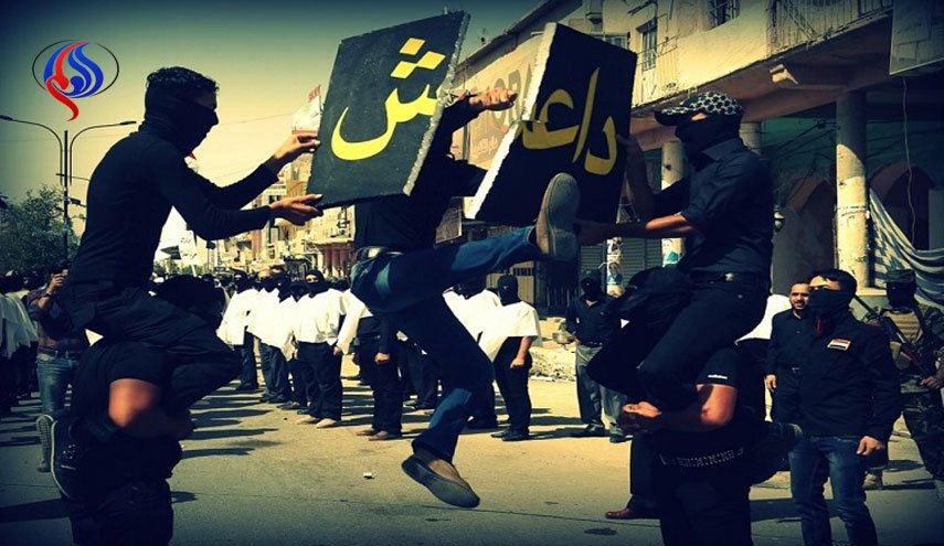 شادی مردم الجزایر از اعلام شکست داعش در عراق و سوریه