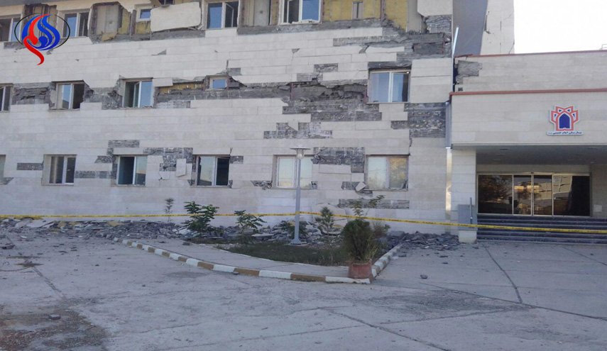 بازدید آخوندی از بیمارستان نوساز تخریب شده اسلام‌آباد غرب