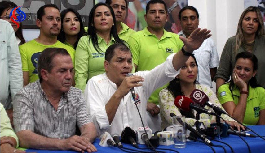 رئيس الإكوادور السابق يعود لبلاده تحت شعار محاربة 