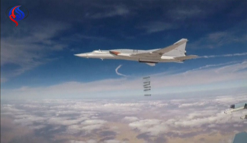 حمله بمب افکن های دوربرد روس به مواضع  داعش در سوریه 