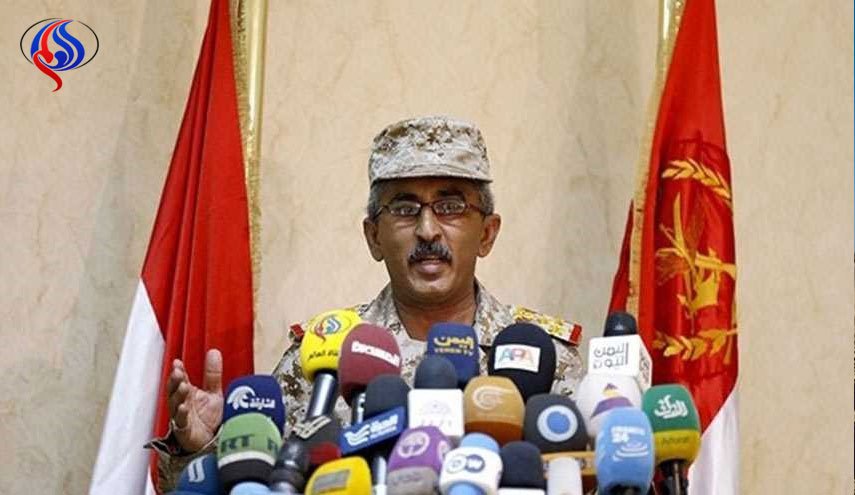 الجيش اليمني ينفى مزاعم العدو تخزين أسلحة في مساكن مدنية
