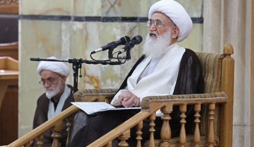 مرجع ايراني كبير يدعو العالم الاسلامي الى فك الحصار عن الشيخ عيسى قاسم