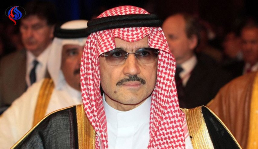 شاهد رد فعل الملك سلمان مع الأمير طلال بعد اعتقال ابنه 