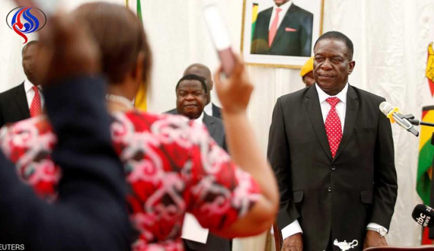 حكومة زيمبابوي الجديدة تؤدي اليمين الدستورية