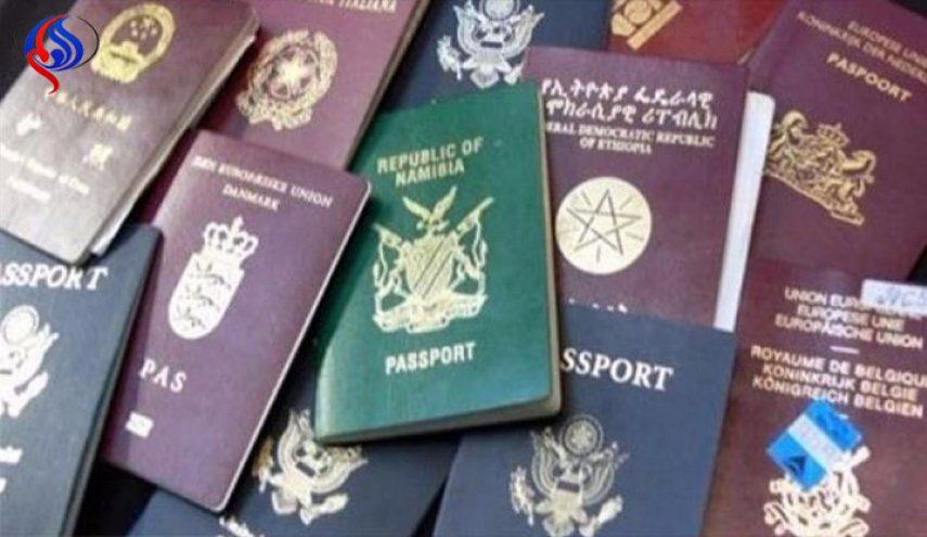 لماذا تختلف ألوان جوازات السفر بين البلدان؟