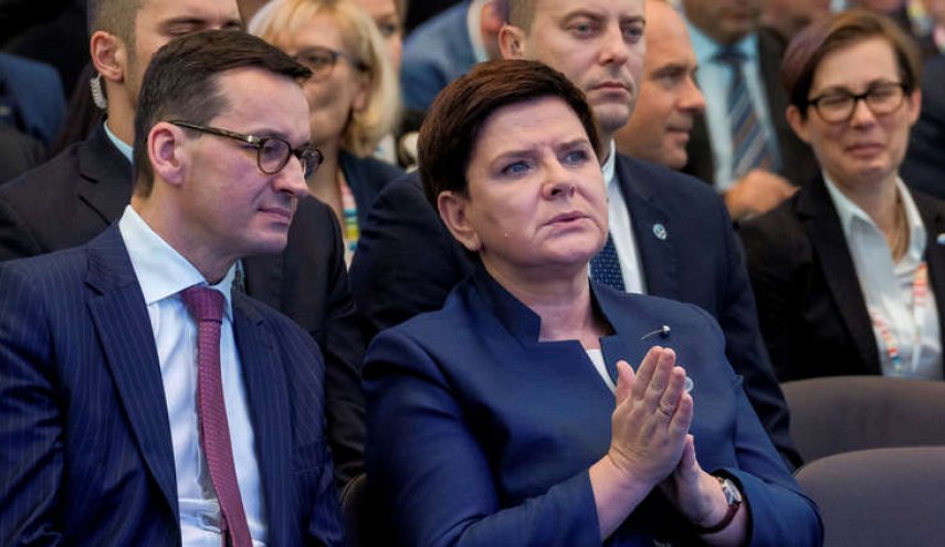 استقالة رئيسة وزراء بولندا
