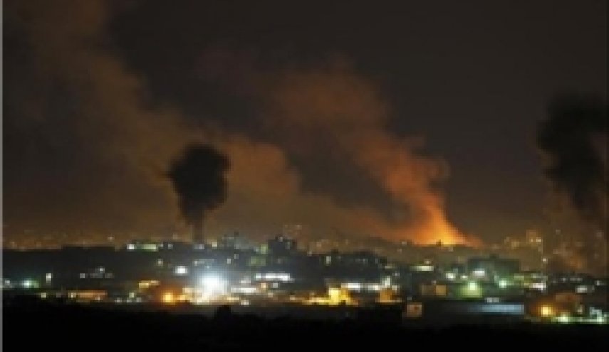 حمله هوایی رژیم صهیونیستی به مناطقی در نوار غزه/ 10 فلسطینی زخمی شدند