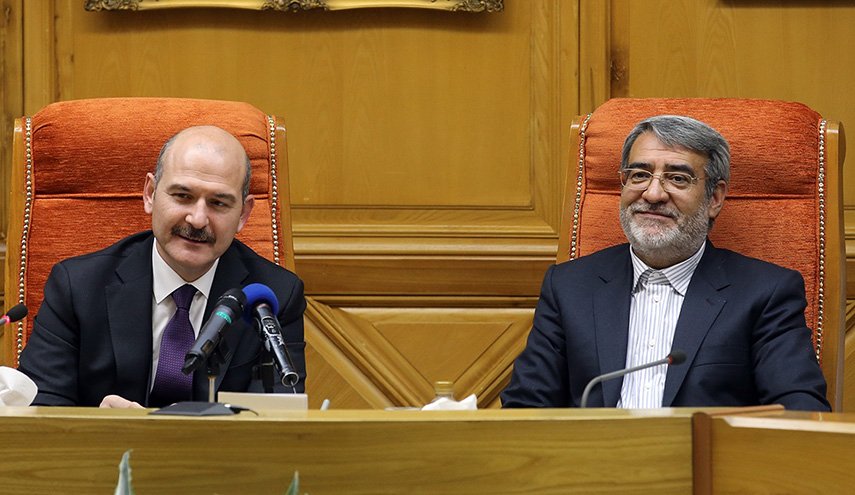 وزير الداخلية الإيراني: التعاون الامني بين طهران وأنقرة حقق نجاحات جیدة 