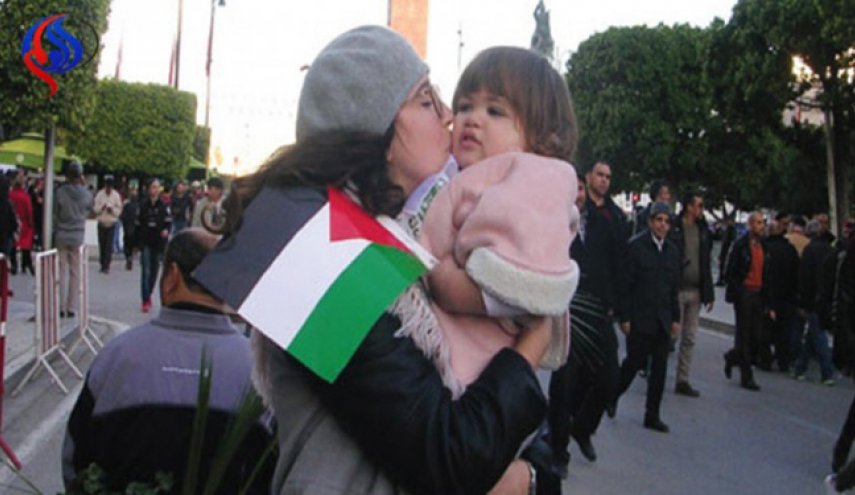 مدارس تونس تبدأ يومها بتحية العلم الفلسطينى