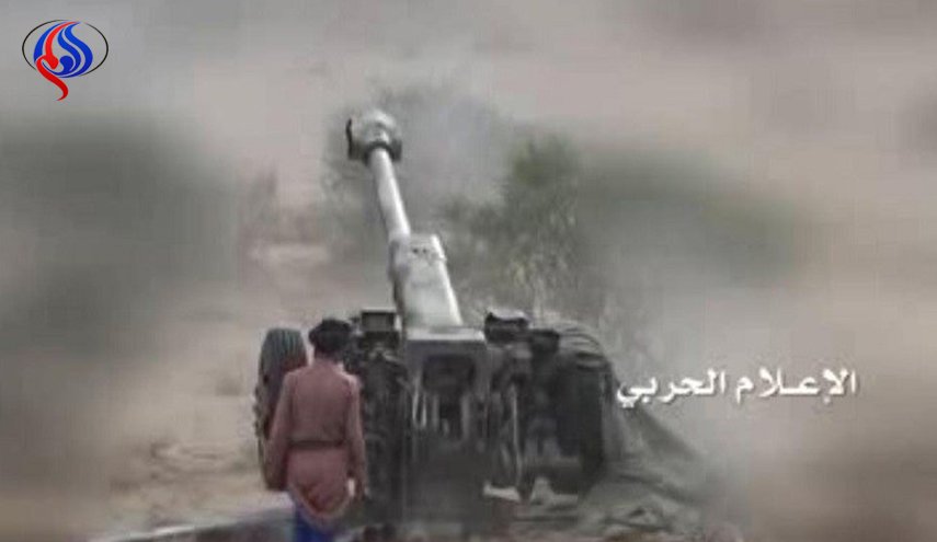 مدفعية الجيش اليمني تستهدف مواقع العدوان السعودي في عسير والجوف